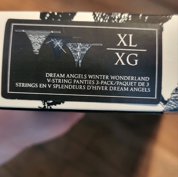 Victoria’s Secret Dream Angels 3-Pack Icy V-String Panties NIB - Picture 2 of 10